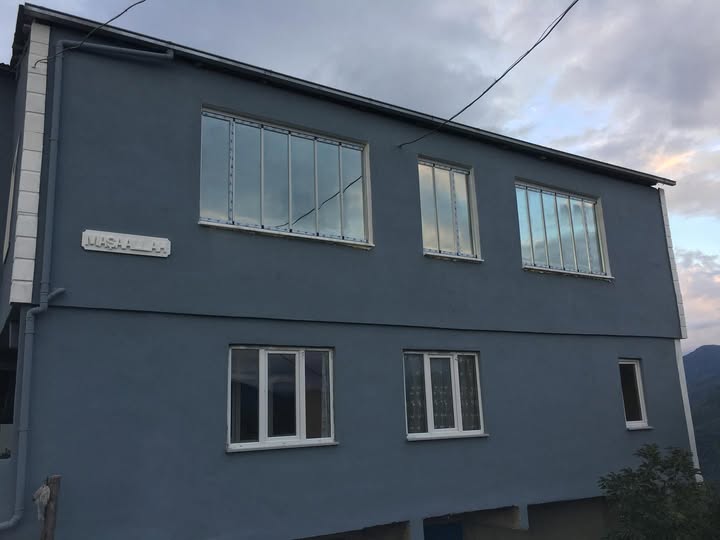 Cam Balkon